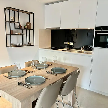 Roulis 0602 Lägenhet